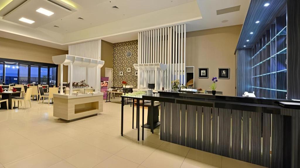 Travello Hotel Bandung Ngoại thất bức ảnh