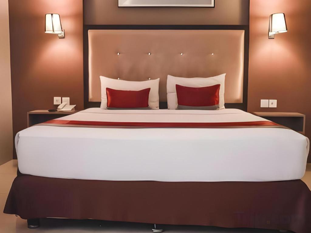 Travello Hotel Bandung Ngoại thất bức ảnh