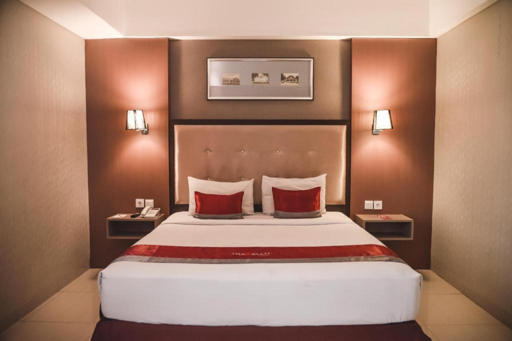 Travello Hotel Bandung Ngoại thất bức ảnh
