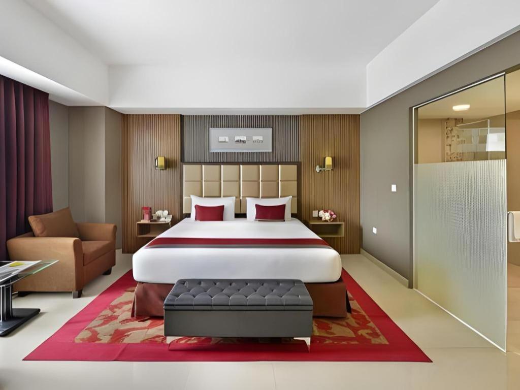 Travello Hotel Bandung Ngoại thất bức ảnh
