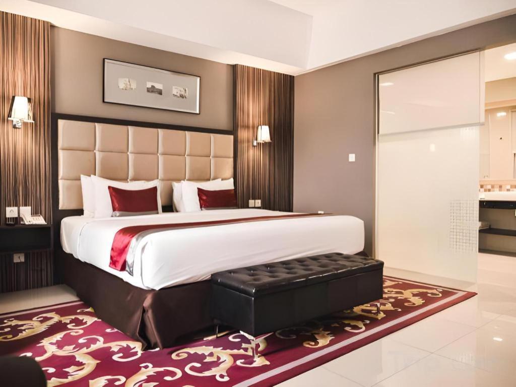 Travello Hotel Bandung Ngoại thất bức ảnh