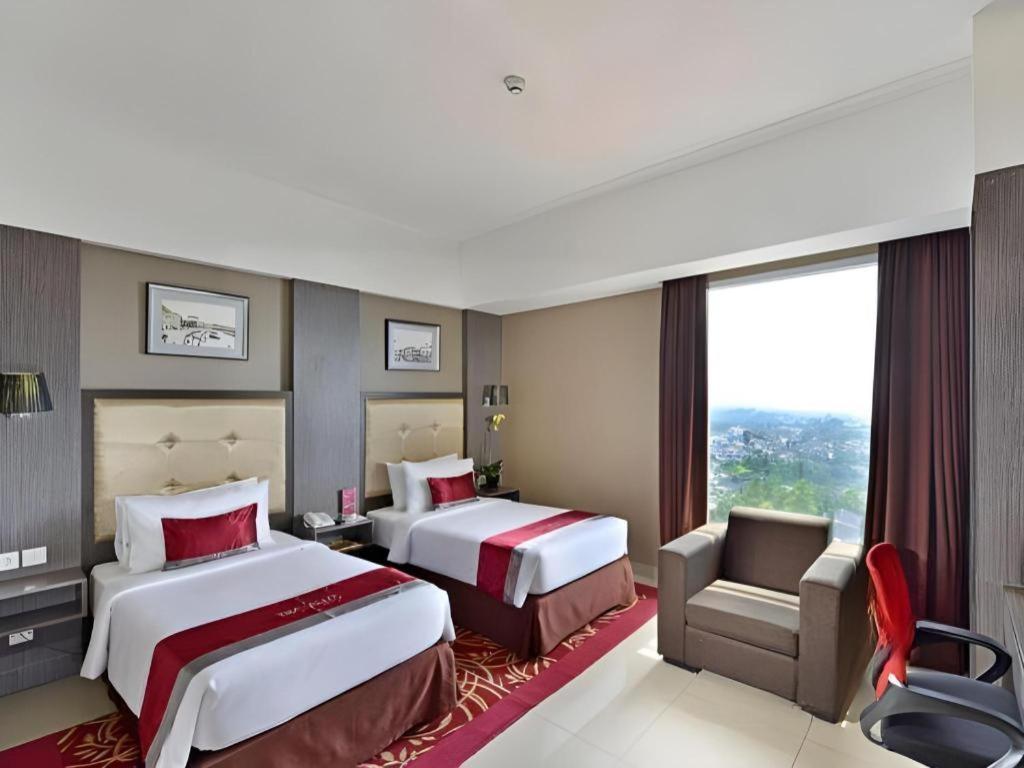 Travello Hotel Bandung Ngoại thất bức ảnh