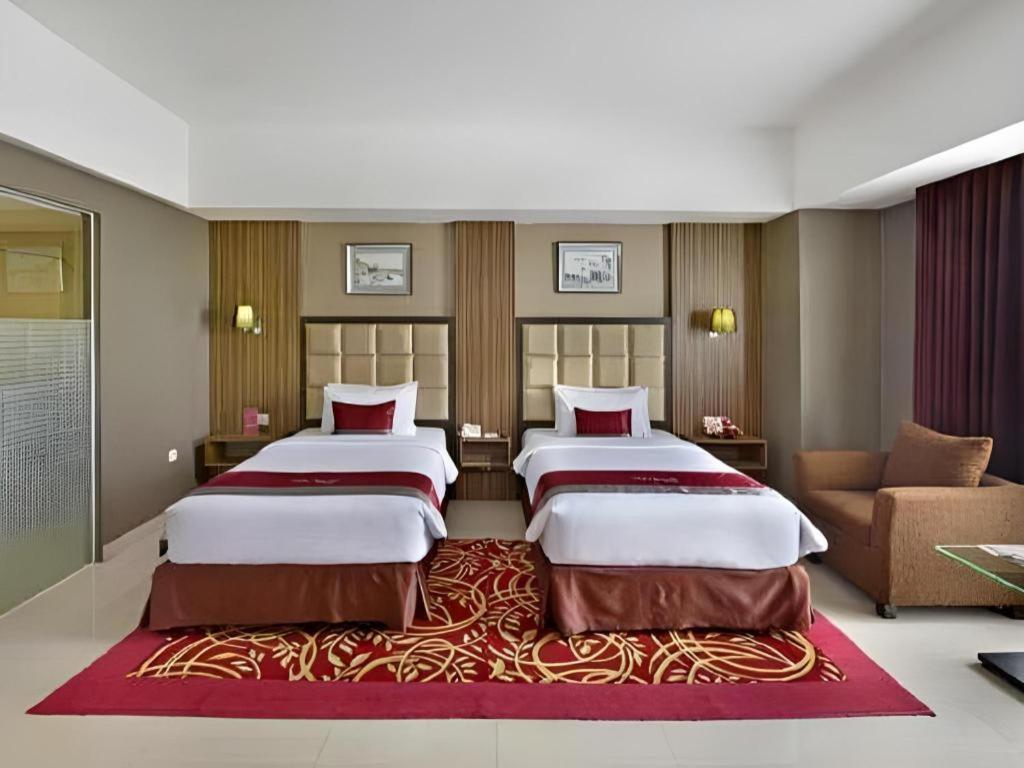 Travello Hotel Bandung Ngoại thất bức ảnh